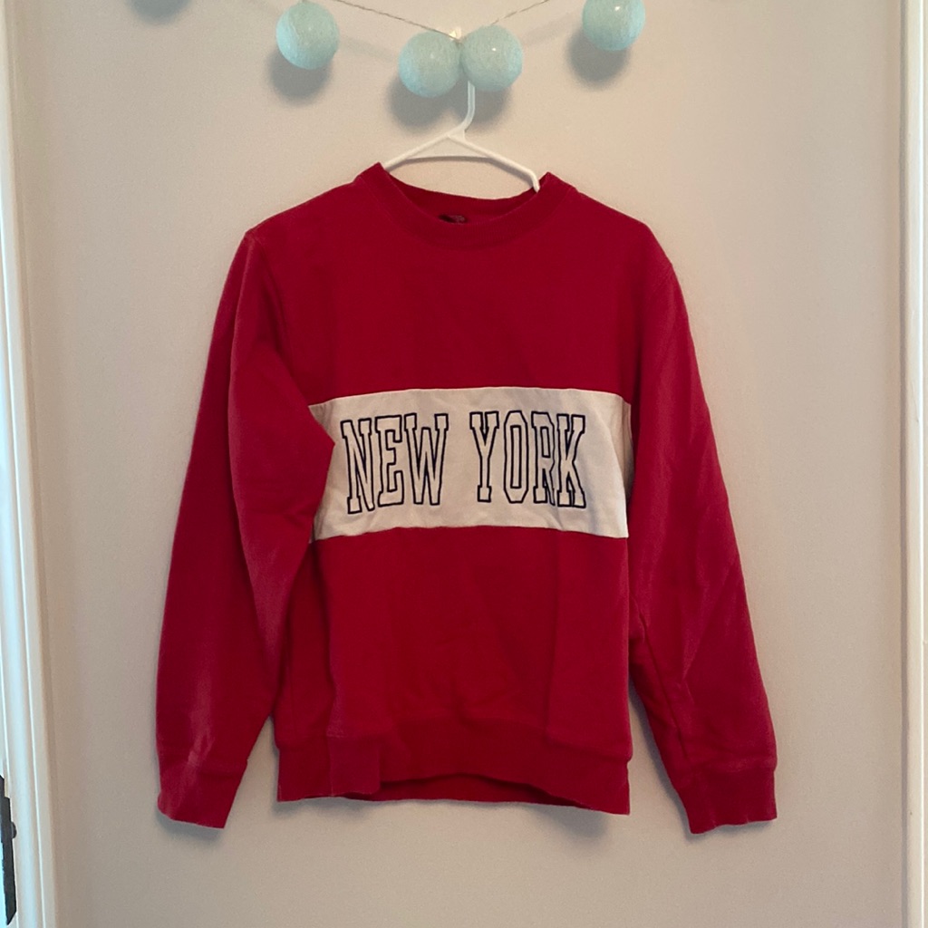 Brandy Melville Red And White New York Sweatshirt
